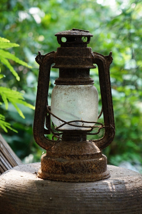 Cây đèn dầu trong bộ sưu tập của ôn