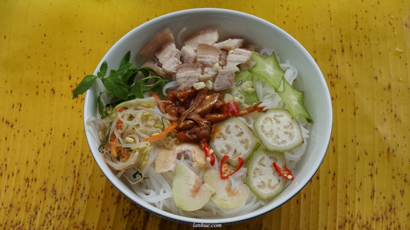 fermented food, dua chua, vietnamese food, hue city, mắm, bún mắm
