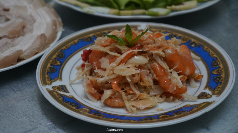 tôm chua, fermented food, Hue City, Vietnamese foo