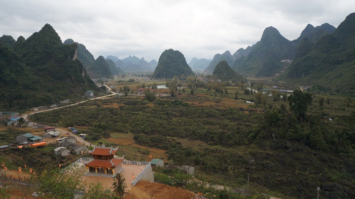 Bản Giốc Township looked from Phật Tích Trúc Lâm Bản Giốc Buddhist Monastery