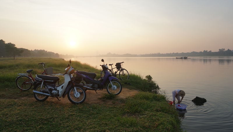 huong river, hue city