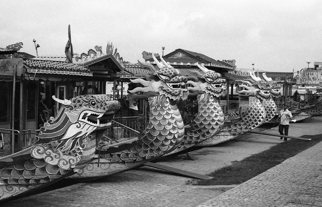 lan hue, dragon boat, toa kham boat quay