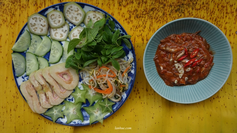 fermented food, dua chua, vietnamese food, hue city, mắm