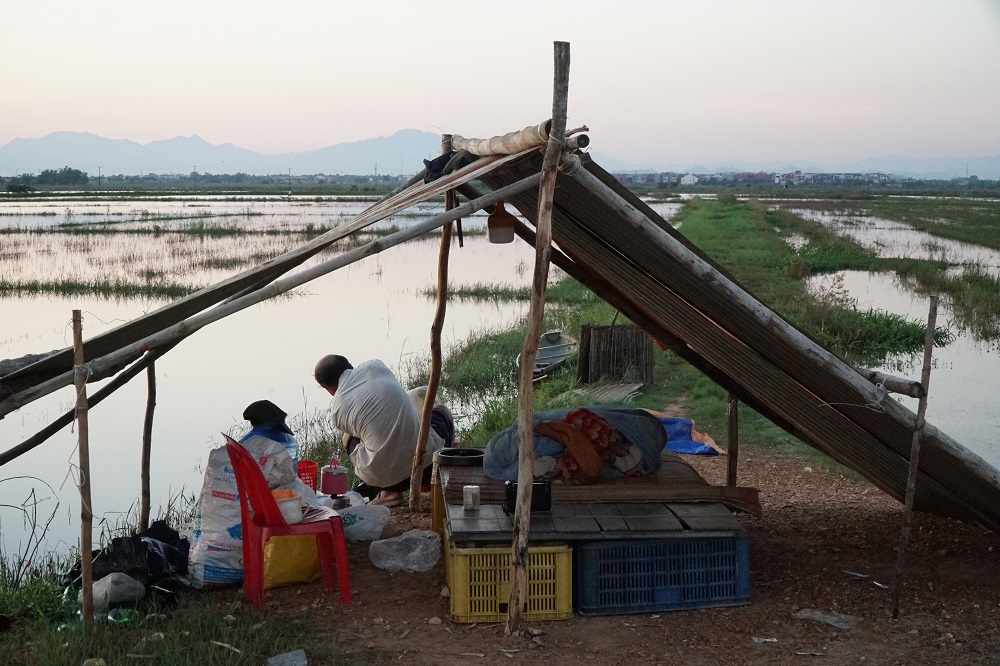 A herder preparing his tea